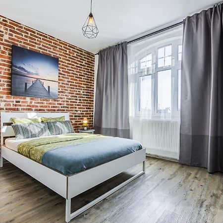 Apartament Sweetdream カトヴィツェ エクステリア 写真