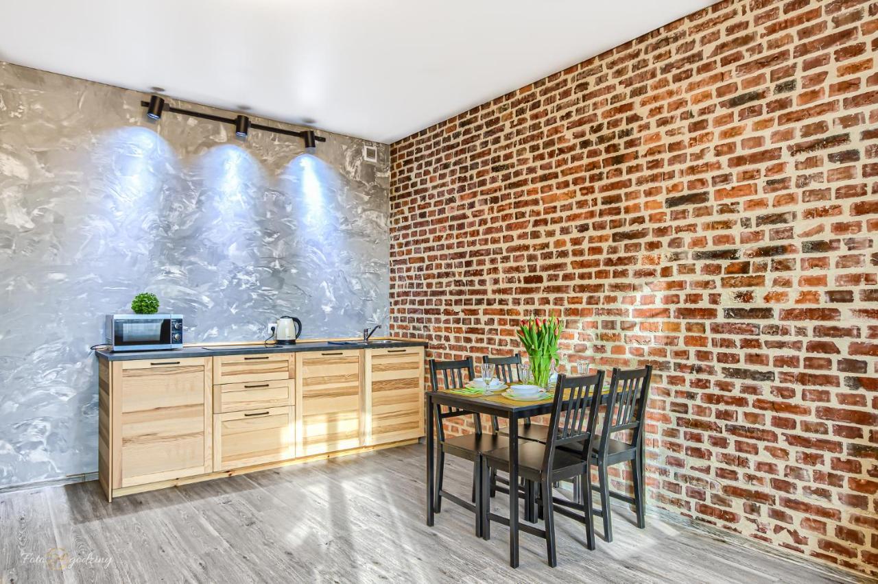 Apartament Sweetdream カトヴィツェ エクステリア 写真