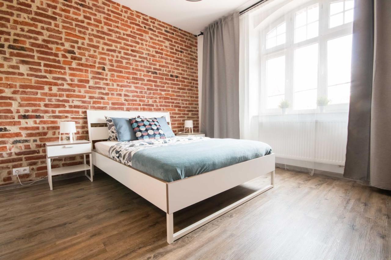 Apartament Sweetdream カトヴィツェ エクステリア 写真